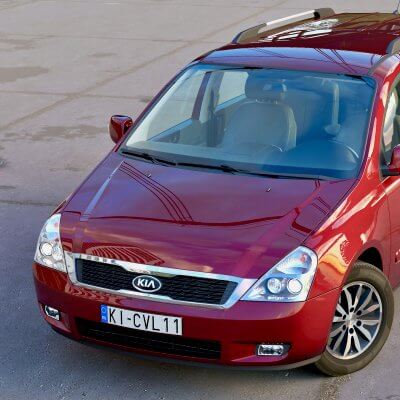 Kia Carnival 2011