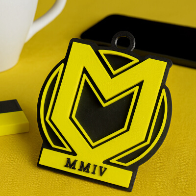 EFL League Two Milton Keynes Dons Keychain Badge Color