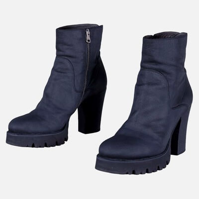 Black Leeather Zipper Boots Heels