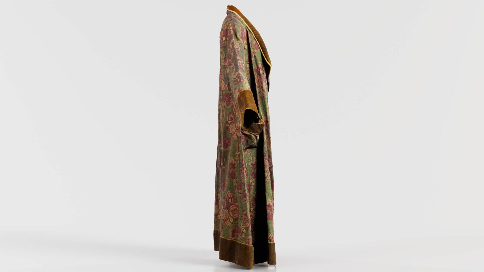 Robe Historic Detailed Open - 3D Model by Polygonal Miniatures