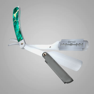 Straight Razor with Blade by renatodalle